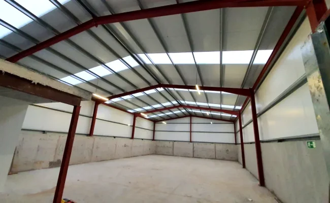 Nave industrial en Panes, Asturias, construida por Esvedra
